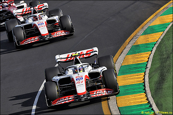 Мик Шумахер и Кевин Магнуссен Мик Шумахер и Кевин Магнуссен