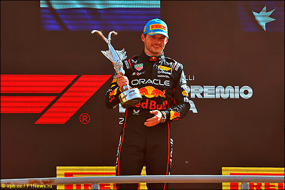 Подиум Гран При Италии 2025. Макс Ферстаппен. Подиум Гран При Италии 2025. Макс Ферстаппен.