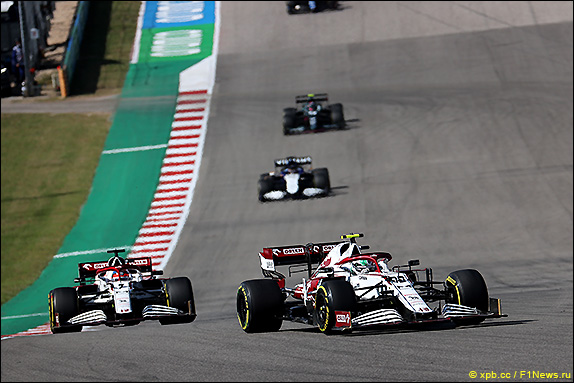 Антонио Джовинацци и Кими Райкконен Антонио Джовинацци и Кими Райкконен