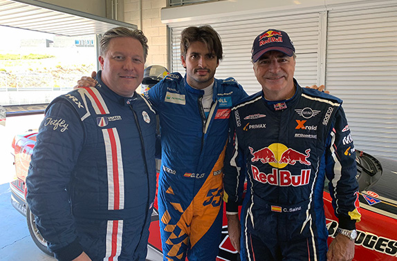 Зак Браун, Карлос Сайнс-младший и Карлос Сайнс-старший Зак Браун, Карлос Сайнс-младший и Карлос Сайнс-старший