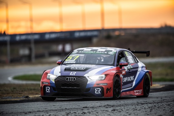 Ирина Сидоркова за рулём Audi RS3 TCR, фото из архива гонщицы Ирина Сидоркова за рулём Audi RS3 TCR, фото из архива гонщицы