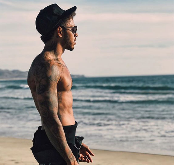 Льюис Хэмилтон отдыхает на Кубе Льюис Хэмилтон отдыхает на Кубе