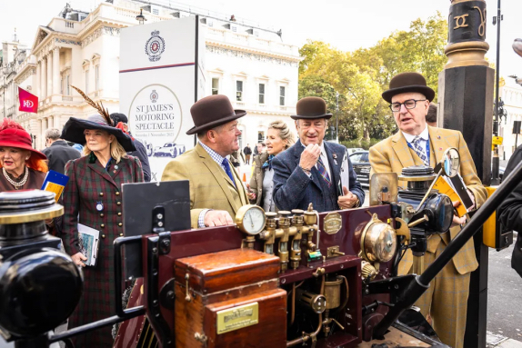 Участники лондонского автомобильного шоу, фото пресс-службы RAC