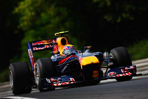 Red Bull RB6 на трассе в Венгрии Red Bull RB6 на трассе в Венгрии