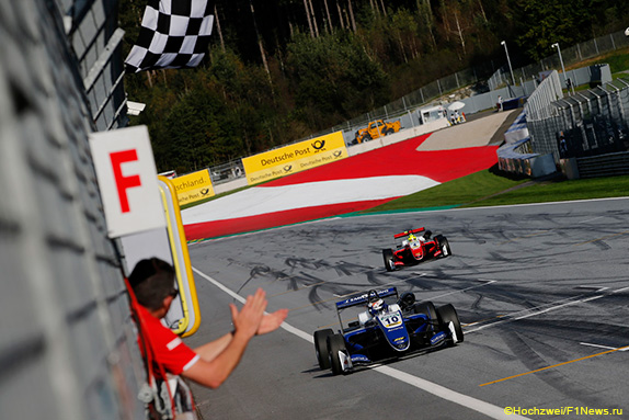 Роберт Шварцман и Мик Шумахер Роберт Шварцман и Мик Шумахер