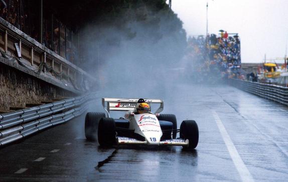 Айртон Сенна за рулём Toleman на трассе Гран При Монако 1984 года, фото XPB