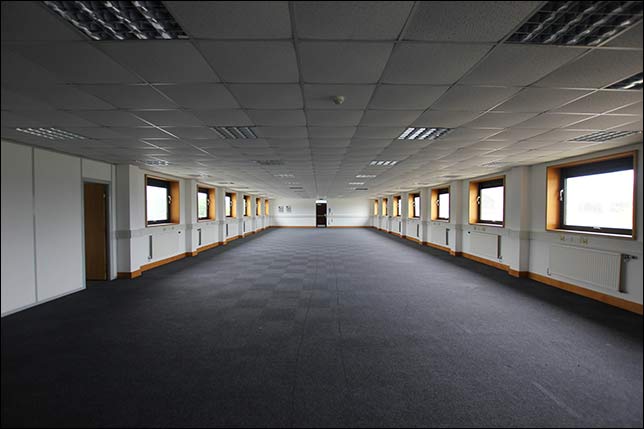 Заброшенная база Caterham в Лифилде Заброшенная база Caterham в Лифилде