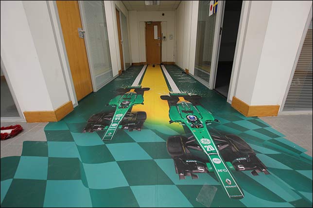 Заброшенная база Caterham в Лифилде Заброшенная база Caterham в Лифилде