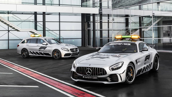 Медицинский автомобиль Mercedes C63 S Estate и автомобиль безопасности Mercedes AMG GT R Медицинский автомобиль Mercedes C63 S Estate и автомобиль безопасности Mercedes AMG GT R