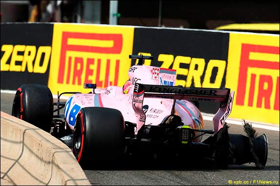 Прокол заднего правого колеса на машине Переса Прокол заднего правого колеса на машине Переса