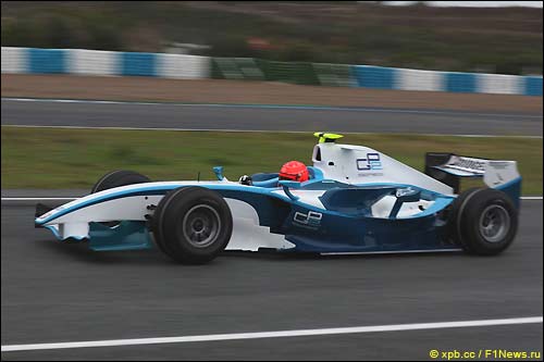 Михаэль Шумахер на тестах в Хересе Михаэль Шумахер на тестах в Хересе