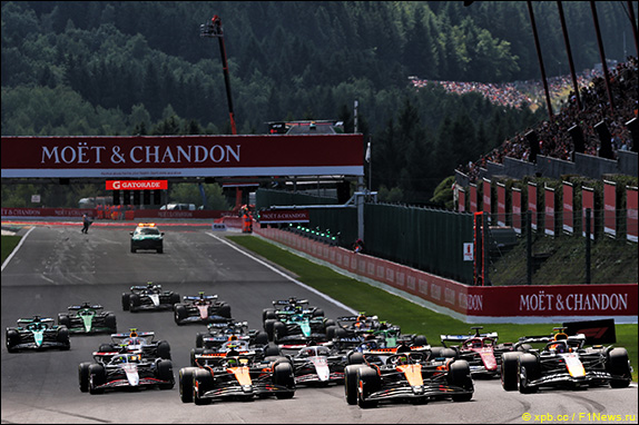 На старте Пиастри сохранил лидерство