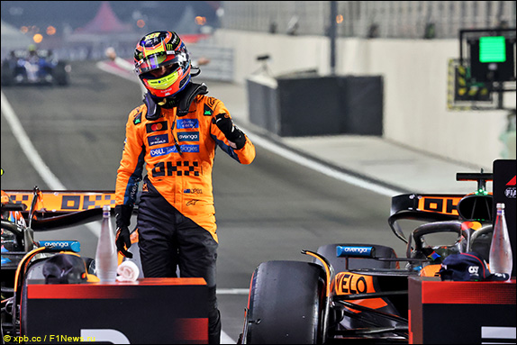 Оскар Пиастри выиграл спринт в Катаре