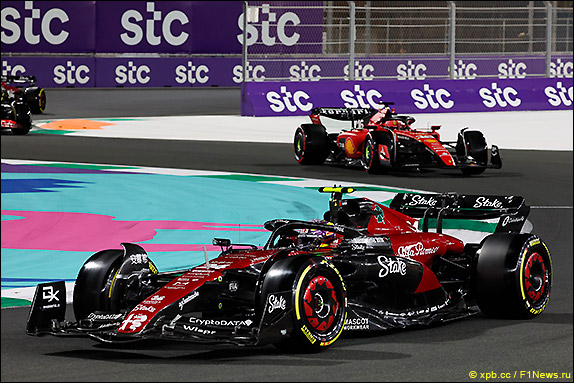 Гуаньюй Чжоу