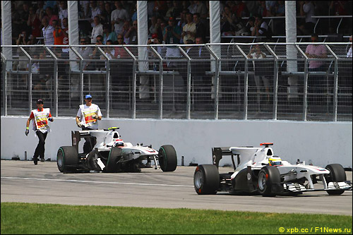 Sauber. Авария Камуи Кобаяши и Педро де ла Роса 