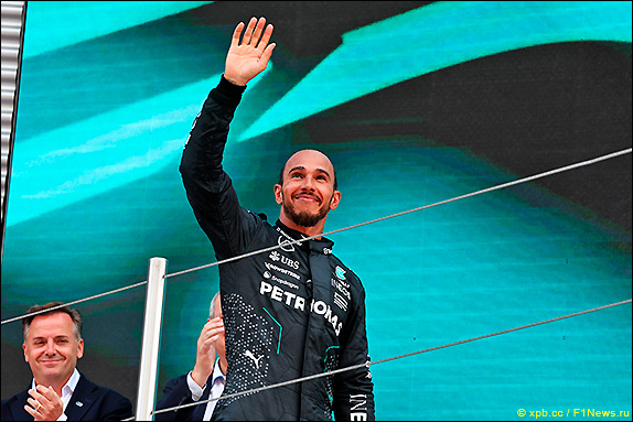  Подиум Гран При Испании 2024. Льюис Хэмилтон.