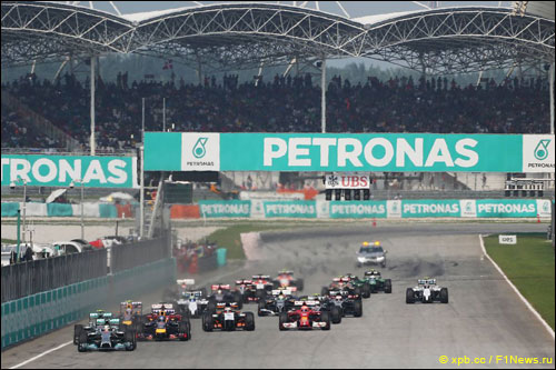 Старт Гран При Малайзии (2014 год)