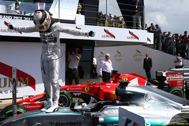 Льюис Хэмилтон