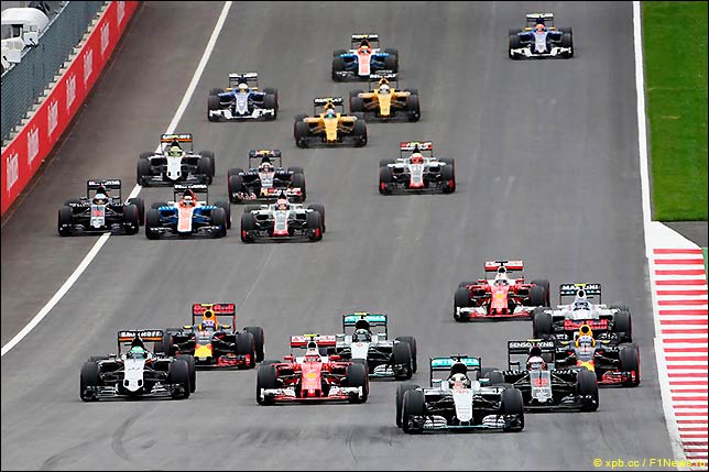 Старт Гран При Австрии 2016