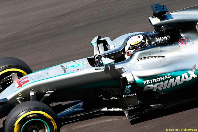 Льюис Хэмилтон