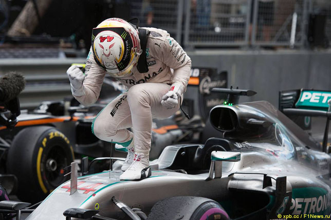 Льюис Хэмилтон