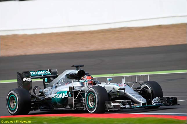 Эстебан Окон