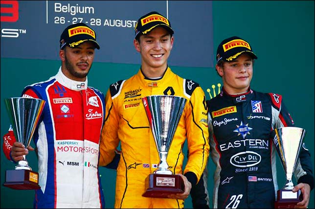 Подиум воскресной гонки