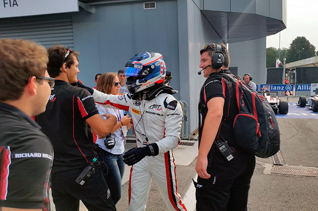 Ник де Вриз после победы в Монце