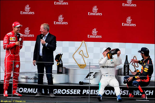 Интервью на подиуме