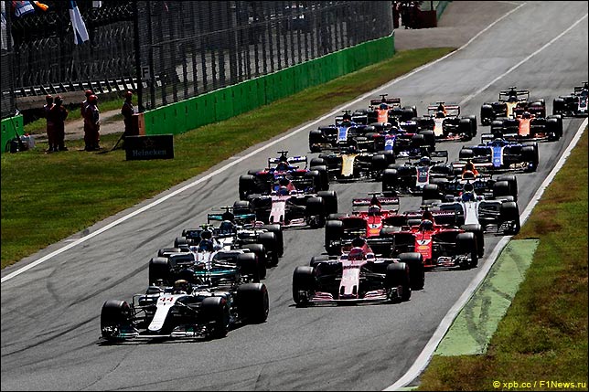 Старт Гран При Италии 2017