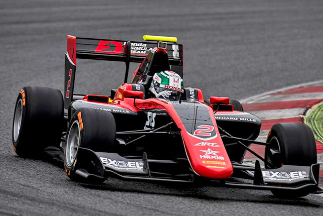 Ниреи Фукудзуми на трассе в Барселоне