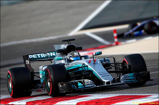 Валттери Боттас на трассе в Бахрейне