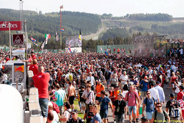 Болельщики в Спа, 2016 год