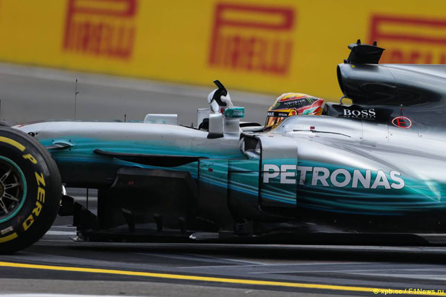 Льюис Хэмилтон