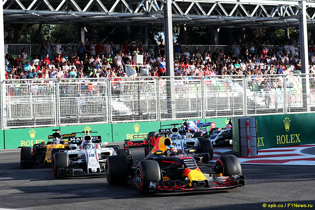 Больше всего обгонов было на трассе в Баку, в том числе благодаря Даниэлю Риккардо