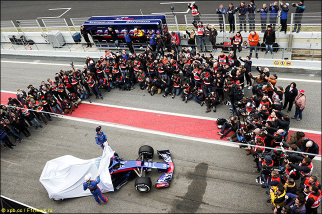 Презентация Toro Rosso STR13