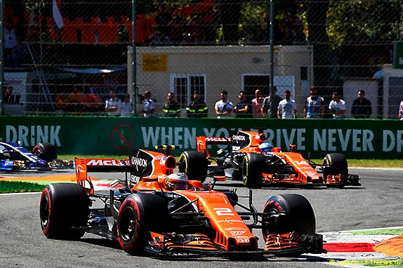 Стоффель Вандорн и Фернандо Алонсо