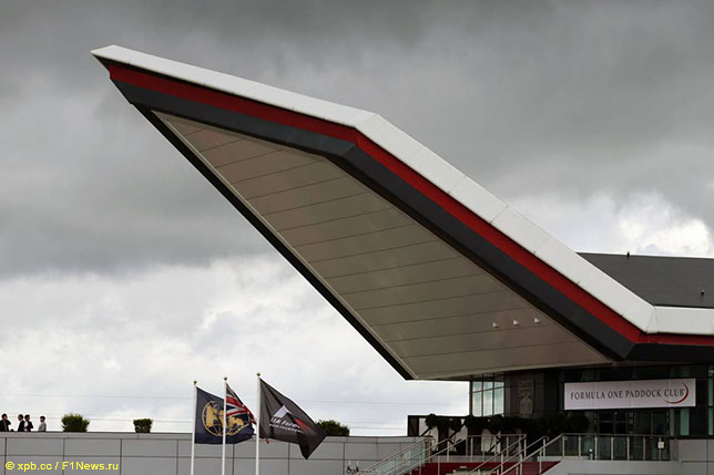 Паддок-клуб в Сильверстоуне тоже расположен в новом комплексе Silverstone WIng