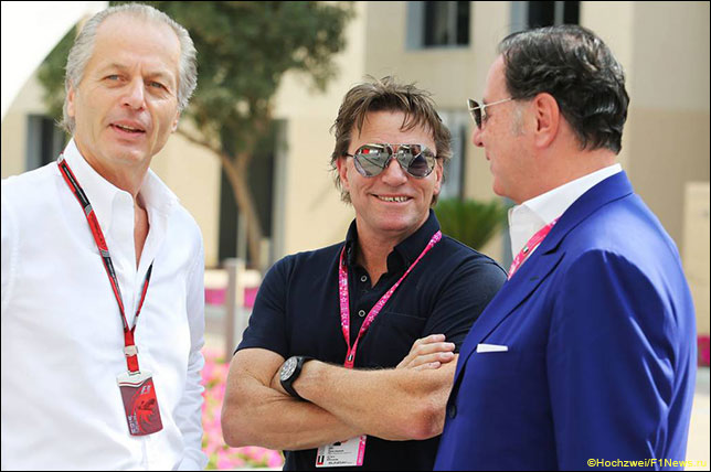 Стефан Йоханссон (в центре)