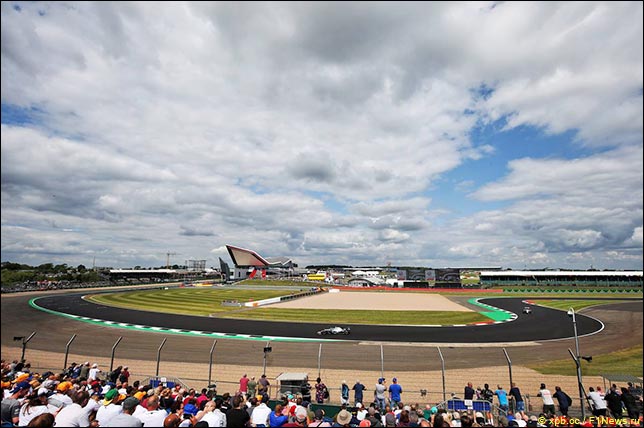 Валттери Боттас