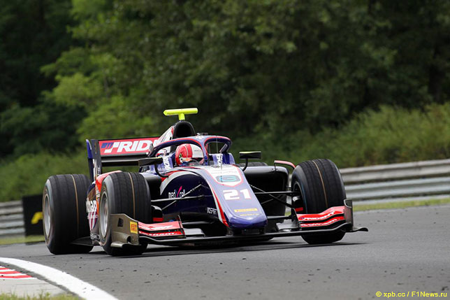 Ральф Бошунг за рулём машины команды Trident