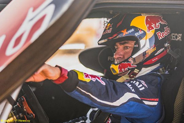 Карлос Сайнс (фото из Instagram гонщика)