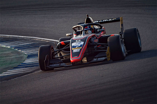 Джек Дуэн на трассе в Бурираме