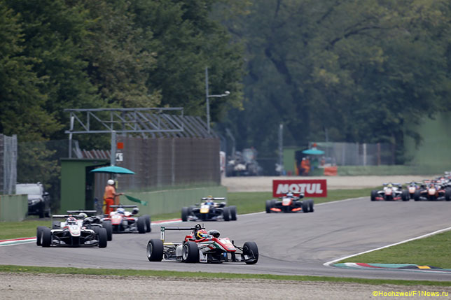 Трасса в Имоле в последние годы принимала только соревнования по мотоспорту и гонки молодёжных серий