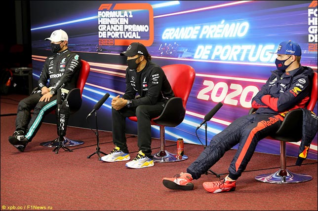 Пресс-конференция после гонки