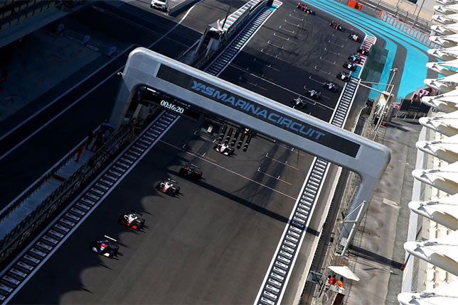 Пьер-Луи Шове лидирует в гонке Азиатской Формулы 3