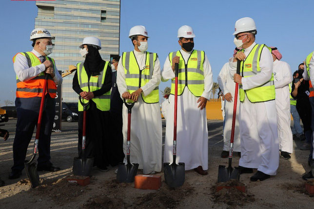 Церемония закладки первого камня в Джидде