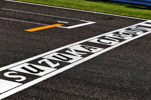 Стартовое поле автодрома в Сузуке, фото XPB