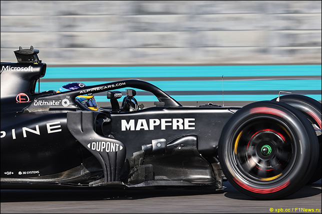 Фернандо Алонсо на шинных тестаз