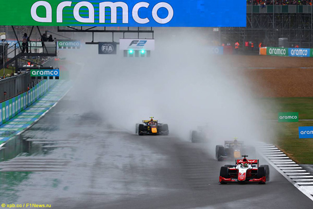 Один из эпизодов субботнего спринта, в котором Фредерик Вести лидировал от старта до финиша